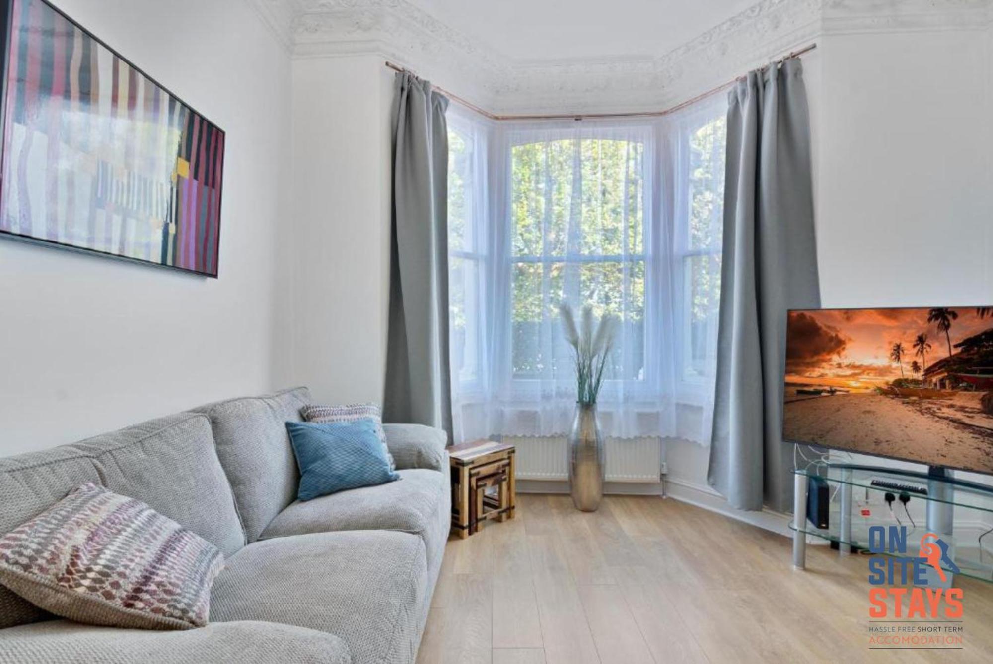 Onsitestays: Tranquil Wimbledon 2BR with Garden London Exterior photo