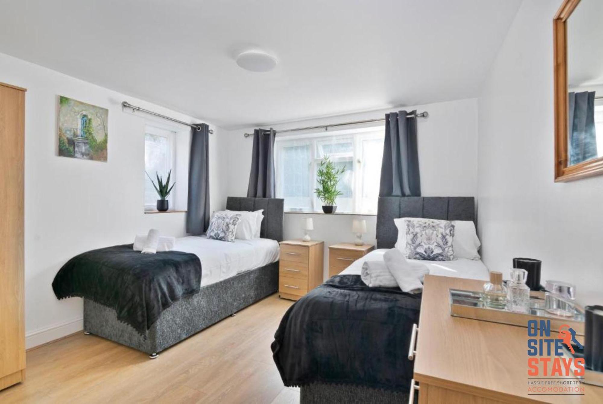 Onsitestays: Tranquil Wimbledon 2BR with Garden London Exterior photo