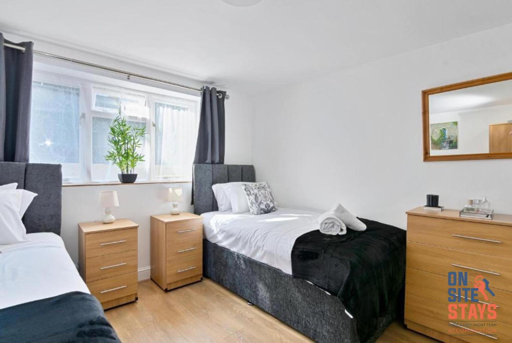 Onsitestays: Tranquil Wimbledon 2BR with Garden London Exterior photo