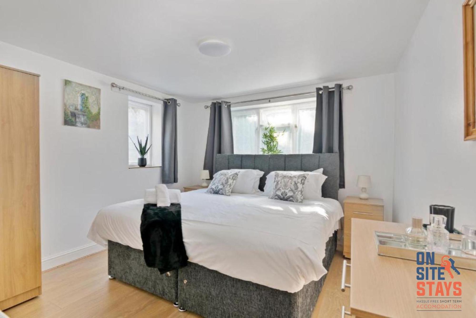 Onsitestays: Tranquil Wimbledon 2BR with Garden London Exterior photo
